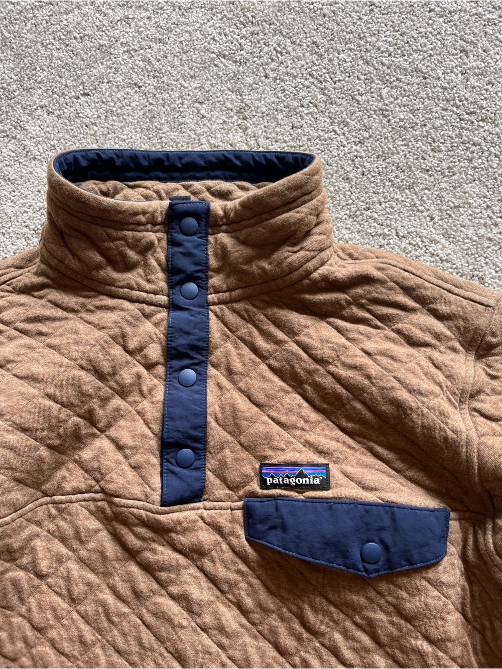 Patagonia Brown Quilted Pullover with Navy Trim